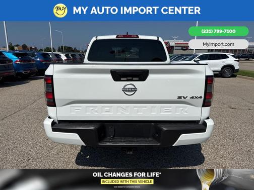 2023 Nissan Frontier SV