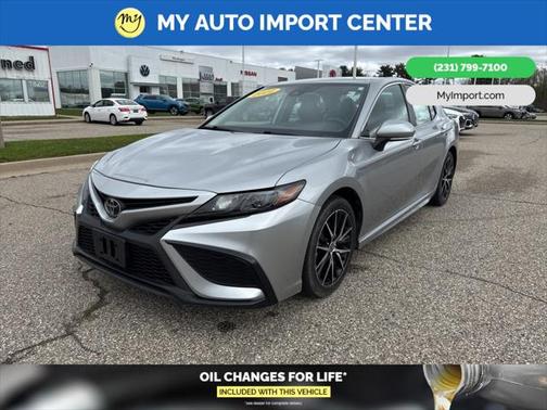 2022 Toyota Camry SE