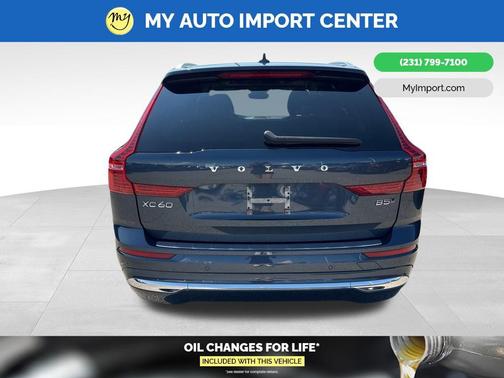 2022 Volvo XC60 B5 Inscription