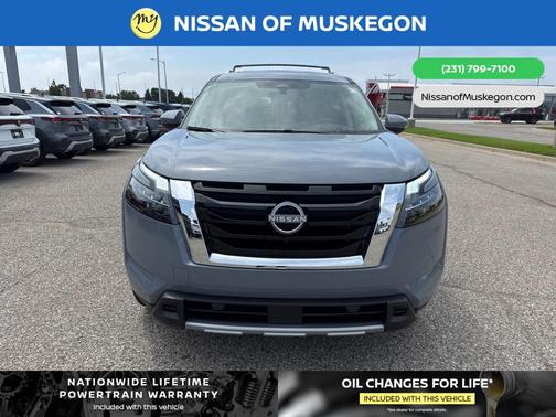 2025 Nissan Pathfinder Platinum