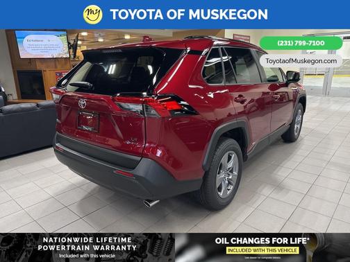 2025 Toyota RAV4 Hybrid LE