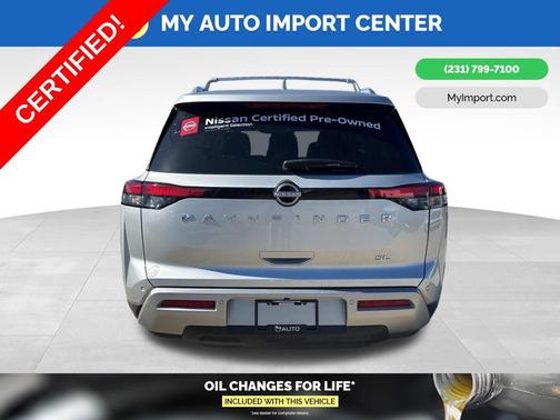 2024 Nissan Pathfinder SL