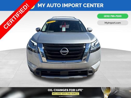 2024 Nissan Pathfinder SL