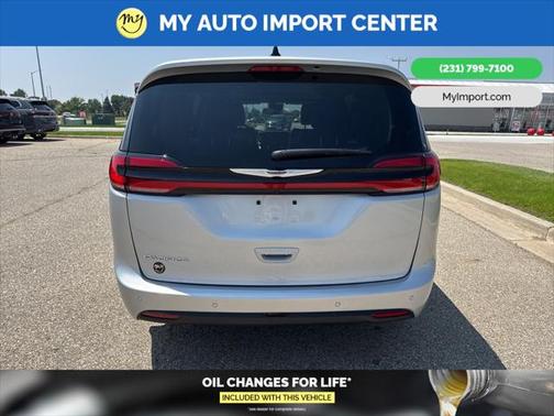 2024 Chrysler Pacifica Touring L
