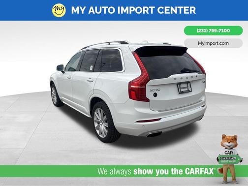 2017 Volvo XC90 T6 Momentum