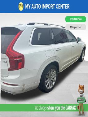 2017 Volvo XC90 T6 Momentum