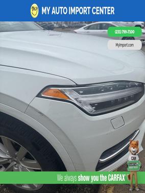 2017 Volvo XC90 T6 Momentum