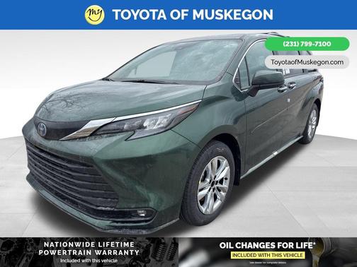 2025 Toyota Sienna XLE