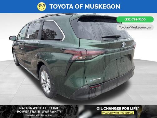 2025 Toyota Sienna XLE