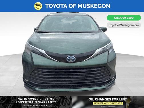 2025 Toyota Sienna XLE