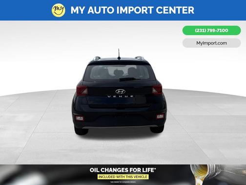 Onyx Black 2025 Hyundai VENUE SEL