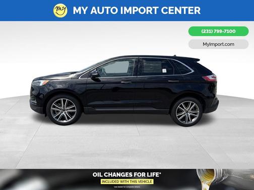 Black Metallic 2024 Ford Edge Titanium