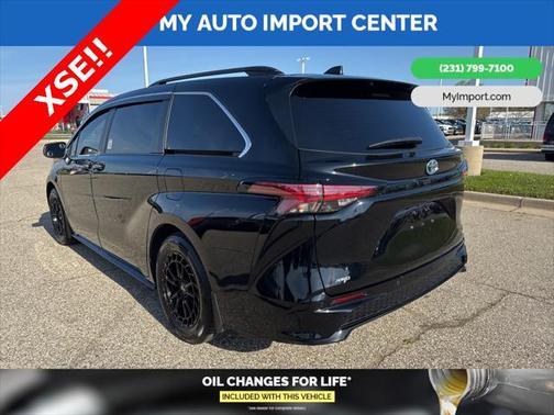 2024 Toyota Sienna XSE 7 Passenger