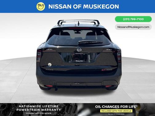 2025 Nissan Kicks SR