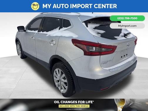 2022 Nissan Rogue Sport SV