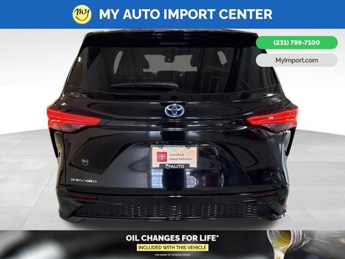 2025 Toyota Sienna XSE 7 Passenger