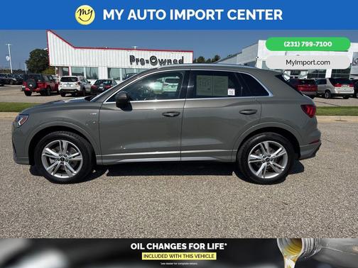 2022 Audi Q3 Premium Plus