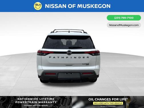 Everest White Pearl Tricoat 2026 Nissan Pathfinder Platinum