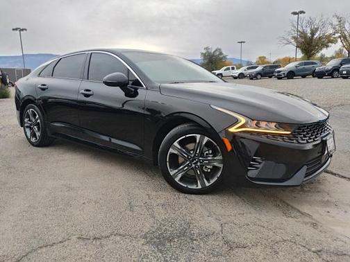 2022 Kia K5 EX