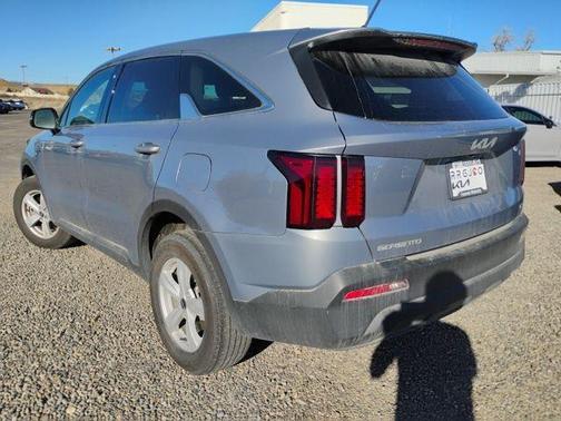2023 Kia Sorento LX
