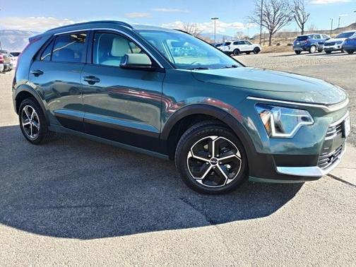 2024 Kia Niro EX