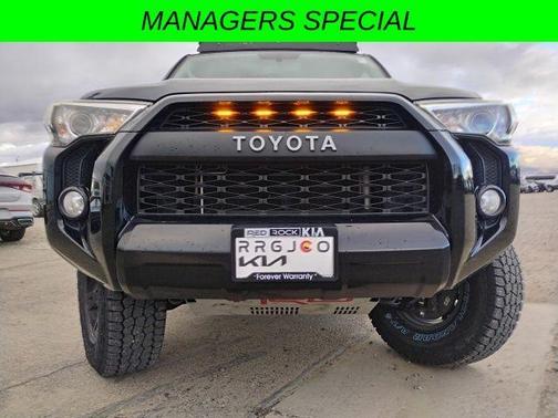 Midnight Black Metallic 2018 Toyota 4Runner TRD Pro