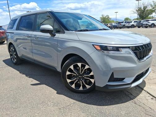 Ceramic Silver 2024 Kia Carnival EX