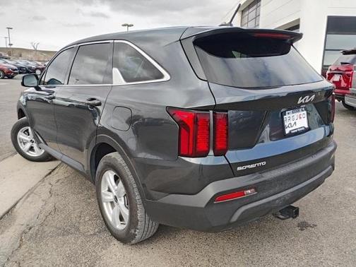 2023 Kia Sorento LX