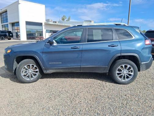 Slate Blue Pearlcoat 2021 Jeep Cherokee Latitude Lux