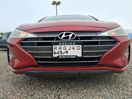 Scarlet Red Pearl 2020 Hyundai ELANTRA SE