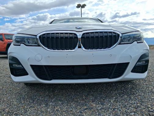 Alpine White 2021 BMW 330e 330e