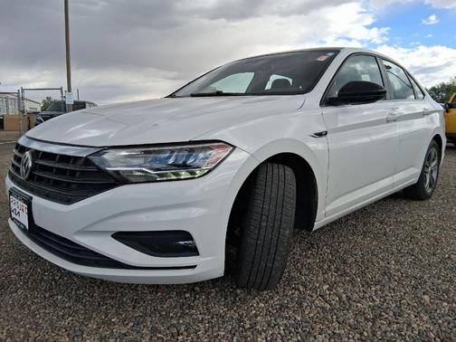 Pure White 2019 Volkswagen Jetta 1.4T R-Line