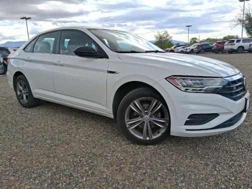 Pure White 2019 Volkswagen Jetta 1.4T R-Line