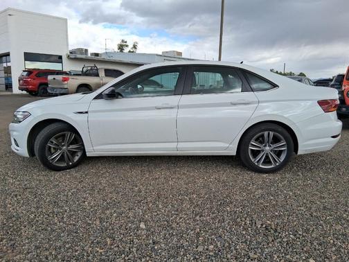 Pure White 2019 Volkswagen Jetta 1.4T R-Line