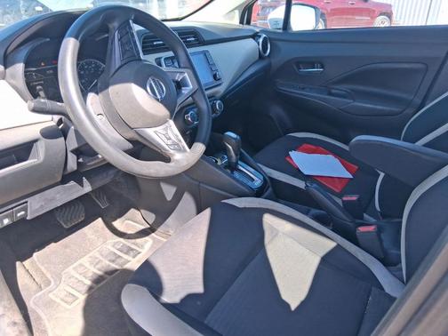 Aspen White TriCoat Pearl 2020 Nissan Versa 1.6 SV