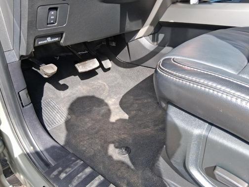 Silver Spruce Metallic 2020 Ford F-250 Lariat