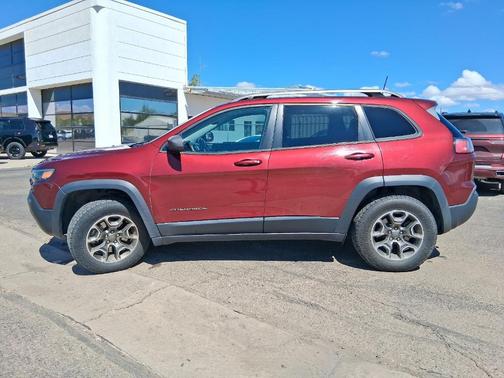 Velvet Red Pearlcoat 2020 Jeep Cherokee Trailhawk