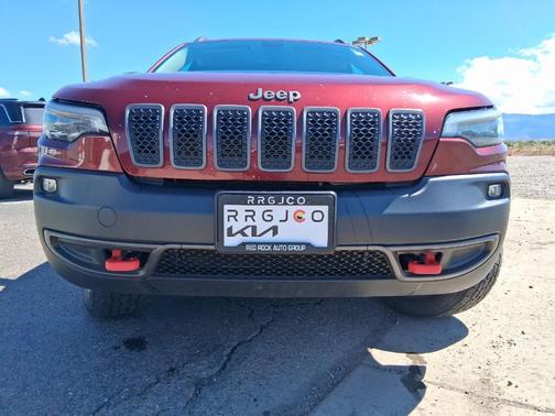 Velvet Red Pearlcoat 2020 Jeep Cherokee Trailhawk