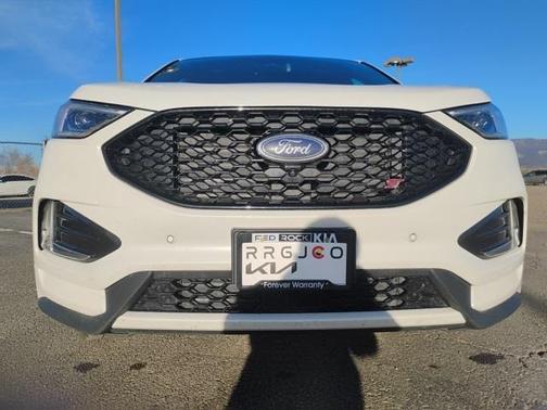 2022 Ford Edge ST