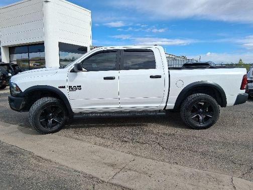 Bright White Clearcoat 2021 RAM 1500 Classic SLT