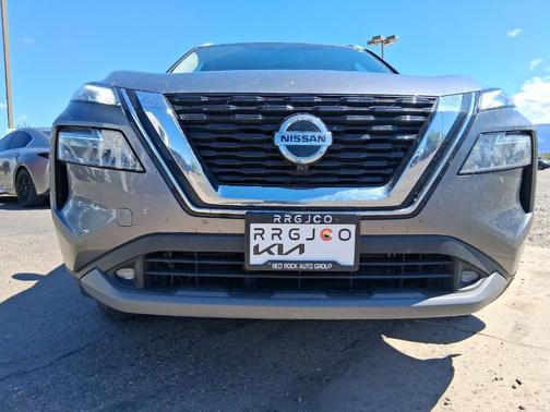 Gun Metallic 2021 Nissan Rogue SL