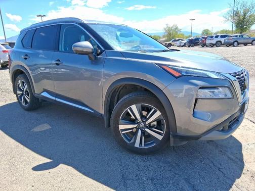 Gun Metallic 2021 Nissan Rogue SL