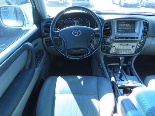 2006 Toyota Land Cruiser Base