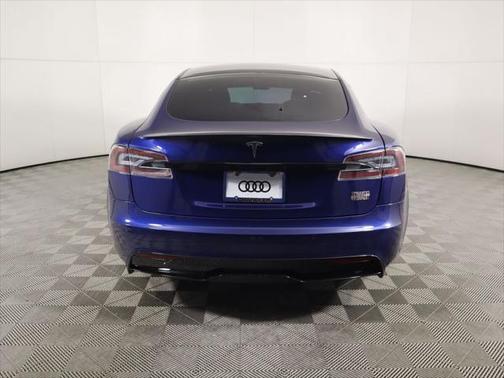 2021 Tesla Model S Plaid
