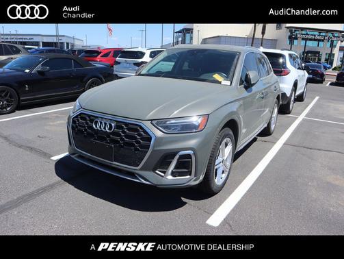 Chronos Gray Metallic 2023 Audi Q5 55 S line Premium Plus