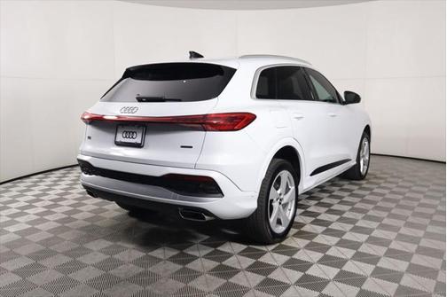 2025 Audi Q5 Premium Plus