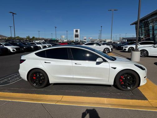 2023 Tesla Model 3 Performance