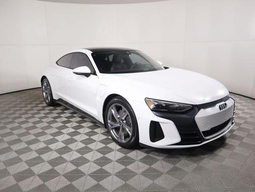 2023 Audi e-tron GT Prestige quattro