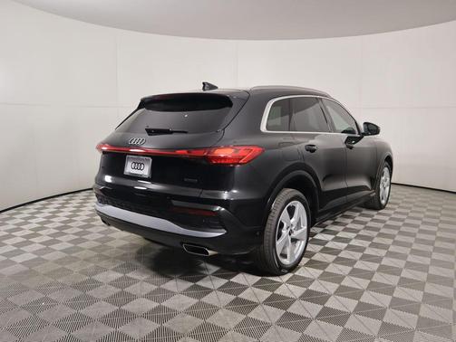 2025 Audi Q5 Prestige TFSI quattro S tronic