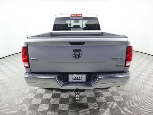 2019 RAM 1500 SLT